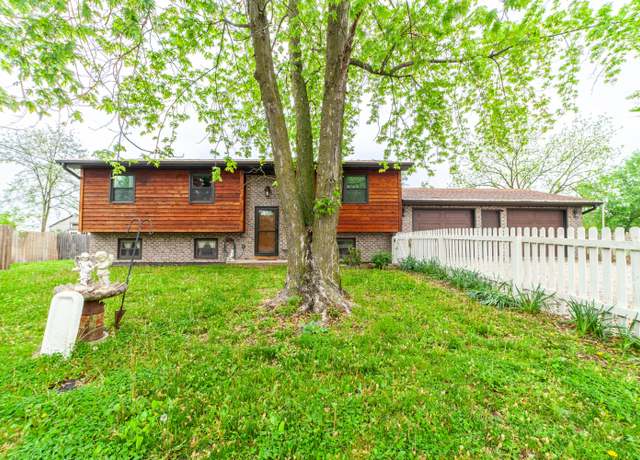 Property at 1607 E Tower Dr, Columbia, MO 65202, 4 beds, 2 baths