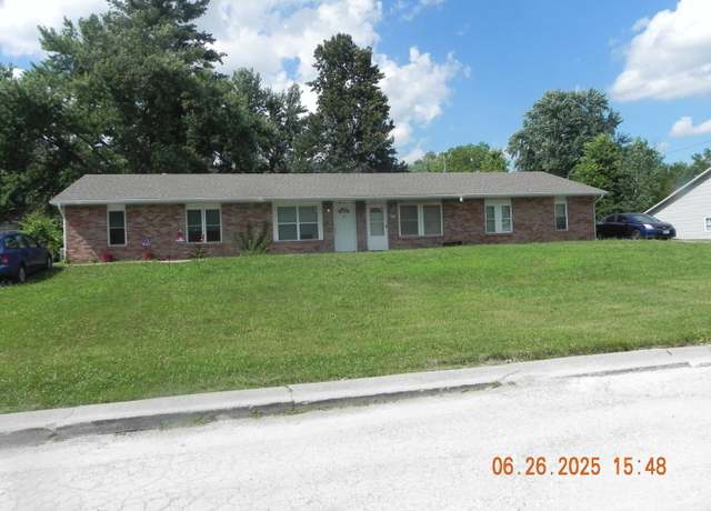 Property at 2601 E Oakbrook Dr, Columbia, MO 65202