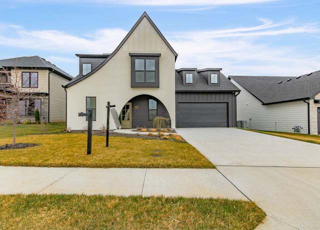 Property at 5009 Whisper Dr, Columbia, MO 65203, 5 beds, 3 baths