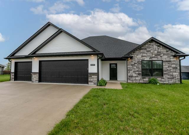 Property at 15070 Ada Dr, Hallsville, MO 65255, 3 beds, 2 baths