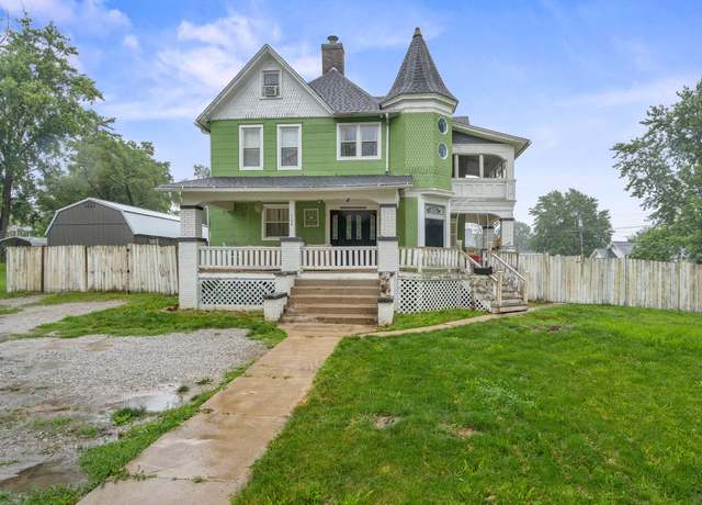 Property at 704 N Jefferson St, Mexico, MO 65265, 6 beds, 2.5 baths
