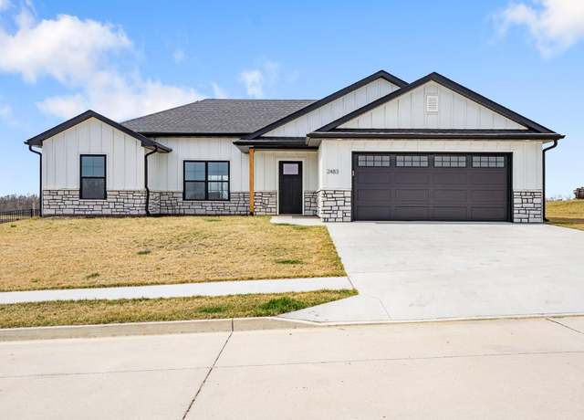 Property at 2483 Greenside Dr, Boonville, MO 65233, 3 beds, 2 baths