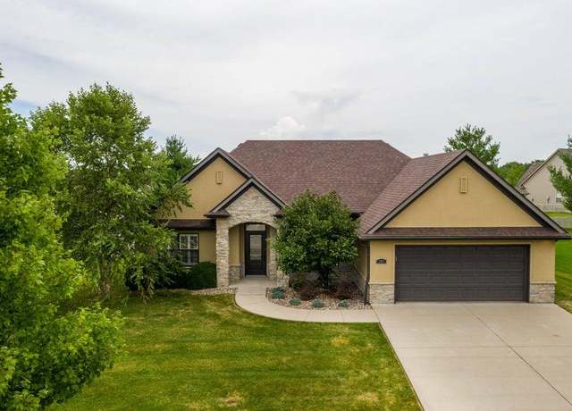 Property at 206 Reedsport Rdg, Columbia, MO 65203, 3 beds, 2 baths