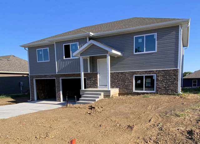 Property at 3501 Napoli Dr, Columbia, MO 65202, 3 beds, 2 baths