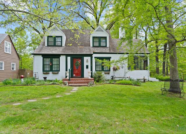 Property at 504 W Lathrop Rd, Columbia, MO 65203, 4 beds, 2.5 baths