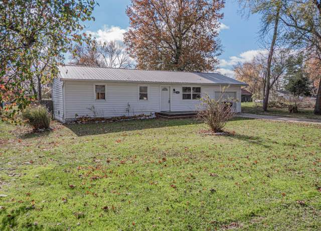 Property at 508 Chandler St, Moberly, MO 65270, 3 beds, 1 bath