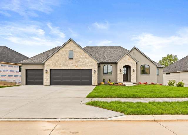 Property at 5301 Buttercup Dr, Columbia, MO 65203, 6 beds, 3 baths