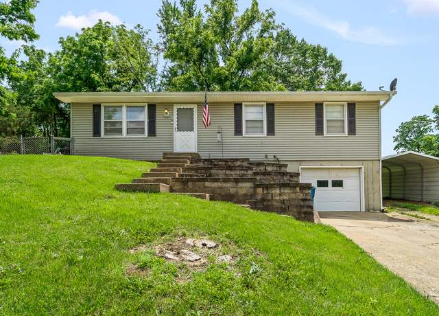 Property at 5284 Veil OF Tears Dr, Jefferson City, MO 65109, 3 beds, 2 baths