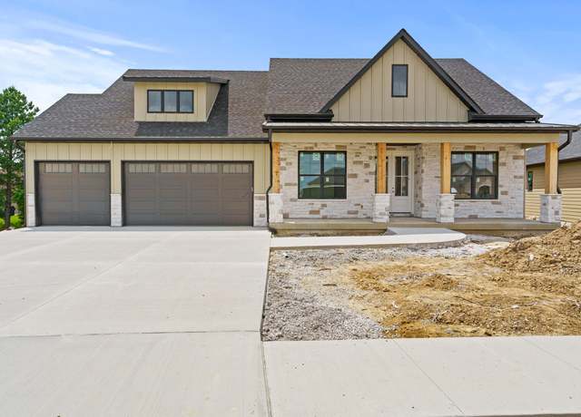 Property at 5313 Butter Cup Dr, Columbia, MO 65203, 5 beds, 3 baths