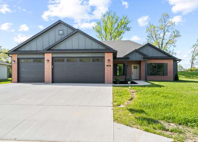 Property at 1324 Kiowa Ct, Boonville, MO 65233, 3 beds, 2 baths