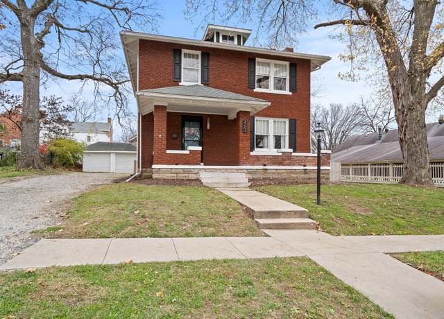 Property at 403 N Linn St, Fayette, MO 65248, 3 beds, 1.5 baths