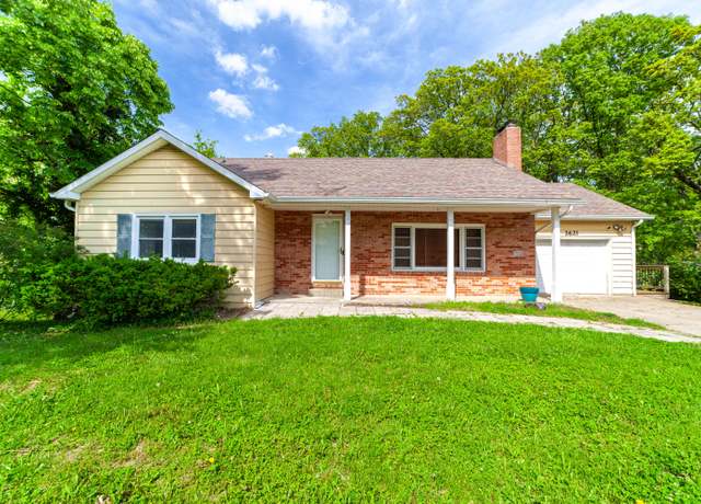 Property at 2621 White Gate Dr, Columbia, MO 65202, 5 beds, 3 baths