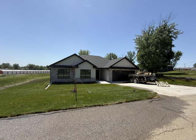 Property at 300 W Drane St, Harrisburg, MO 65256, 4 beds, 2 baths