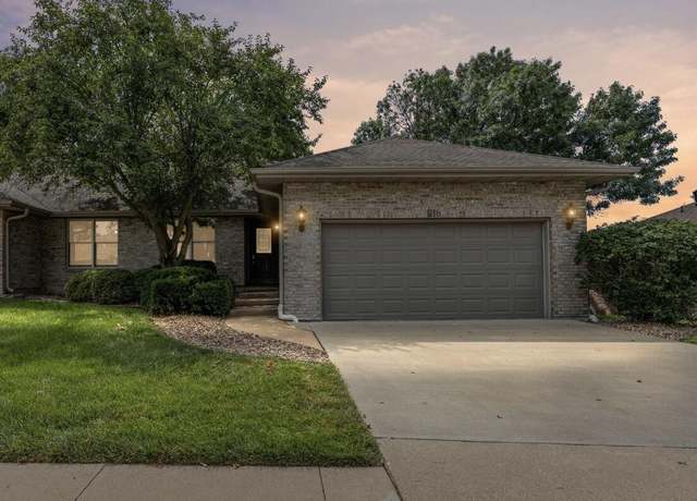 Property at 1116 Vintage Dr, Columbia, MO 65203, 2 beds, 2 baths
