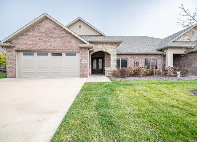 Property at 1008 Marcassin Dr, Columbia, MO 65201, 3 beds, 3 baths