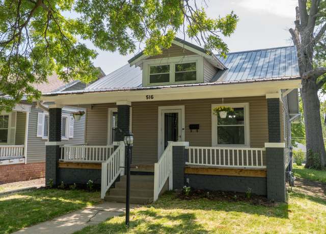 Property at 516 Barrow St, Moberly, MO 65270, 3 beds, 2 baths