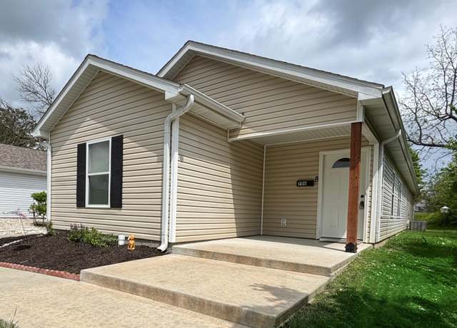 Property at 706 Bluff St, Fulton, MO 65251, 3 beds, 2 baths