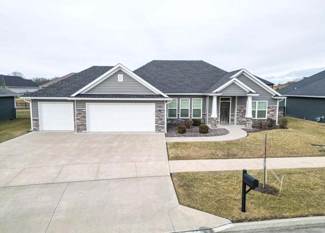 Property at 2209 Mcintosh Dr, Columbia, MO 65202, 3 beds, 2 baths