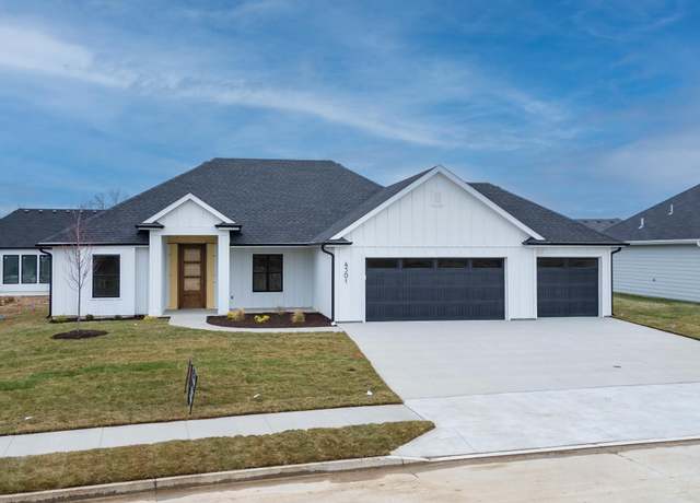 Property at 4501 Royal County Rd, Columbia, MO 65201, 3 beds, 2 baths