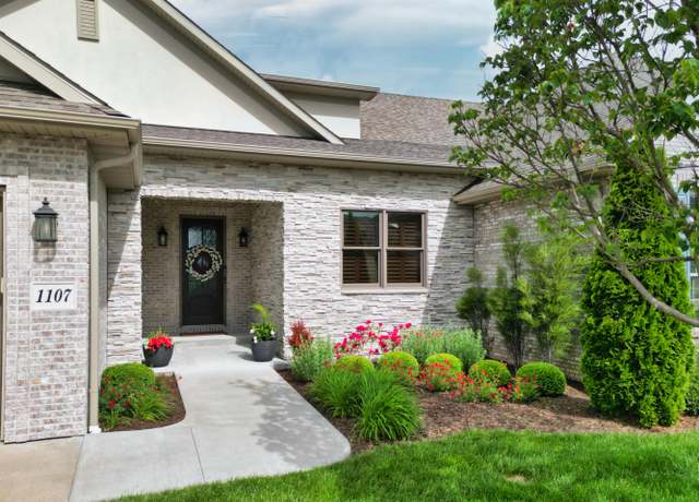 Property at 1107 Marcassin Dr, Columbia, MO 65201, 3 beds, 2.5 baths