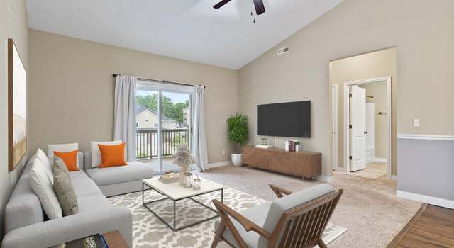 Photo of 4008 W Worley St #301, Columbia, MO 65203