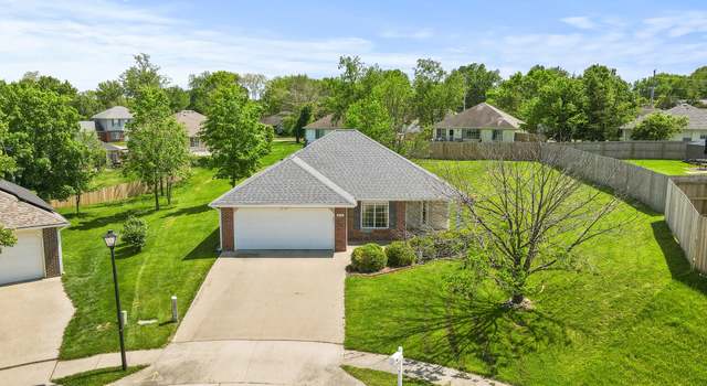 Photo of 904 Thames Ct, Columbia, MO 65202