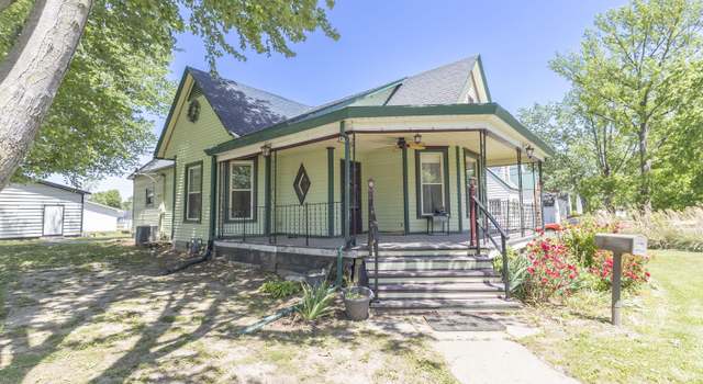 Photo of 502 E 4th St, Salisbury, MO 65281