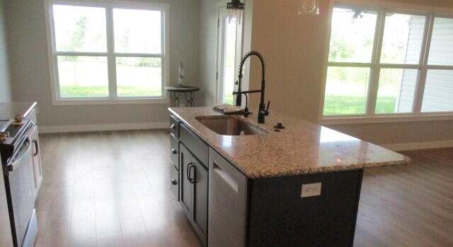 Photo of 305 E Francis St, Sturgeon, MO 65284