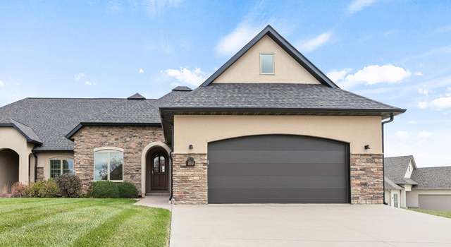 Photo of 810 Sunstone Ln, Columbia, MO 65201