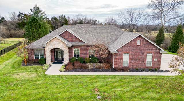 Photo of 4102 Joslyn Ct, Columbia, MO 65203