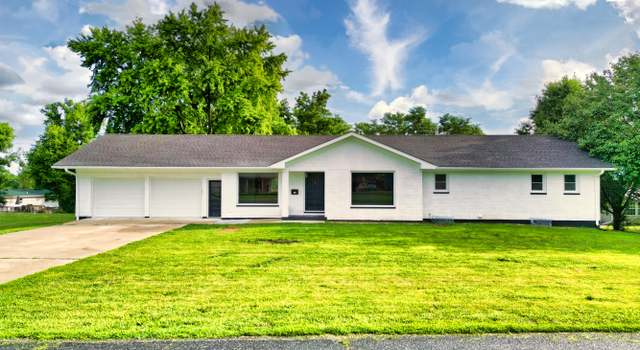Photo of 410 E Elm St, Huntsville, MO 65259