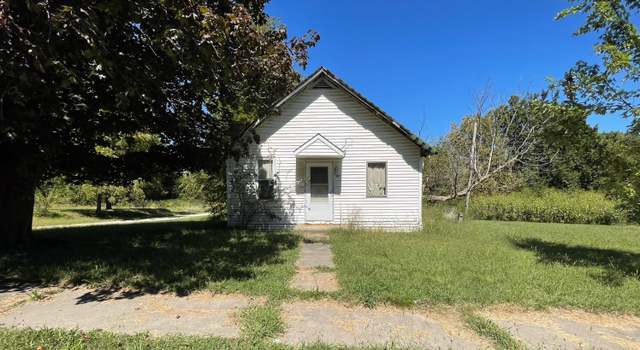 Photo of 301 E 2nd St, Callao, MO 63534