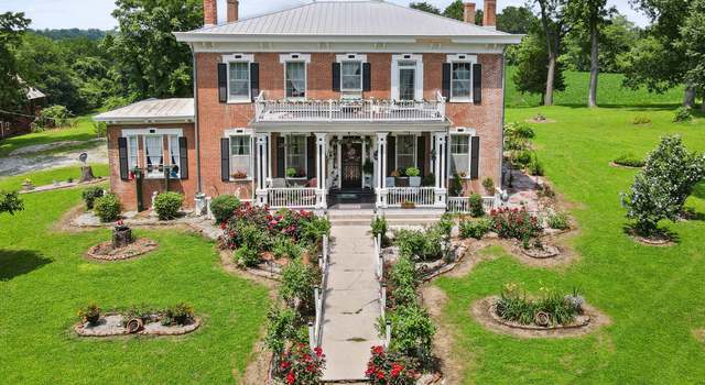 Photo of 815 Randolph St, Glasgow, MO 65254
