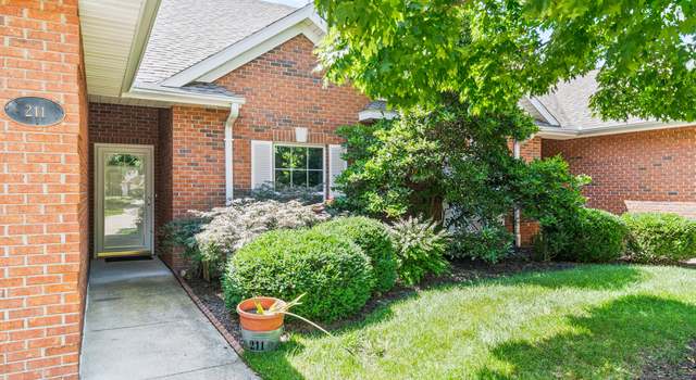 Photo of 211 Blue Sky Ct, Columbia, MO 65203