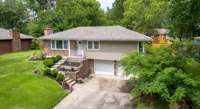 Photo of 1409 E Lexington Cir, Columbia, MO 65203