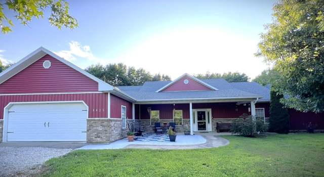 Photo of 8425 Hillers Creek Dr, New Bloomfield, MO 65063
