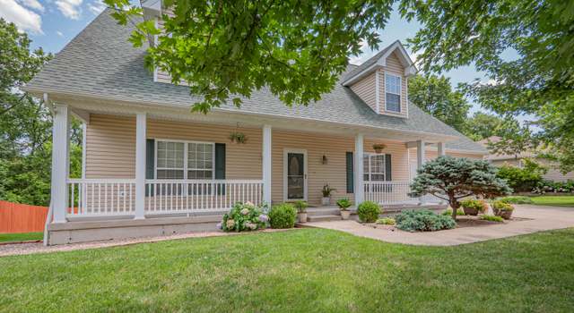 Photo of 1344 Woodridge Ln, Moberly, MO 65270