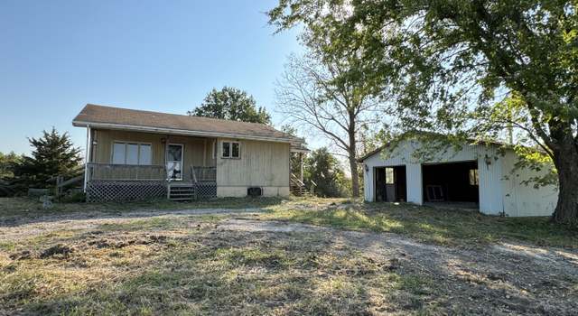 Photo of 21902 Guthridge Ave, Keytesville, MO 65261