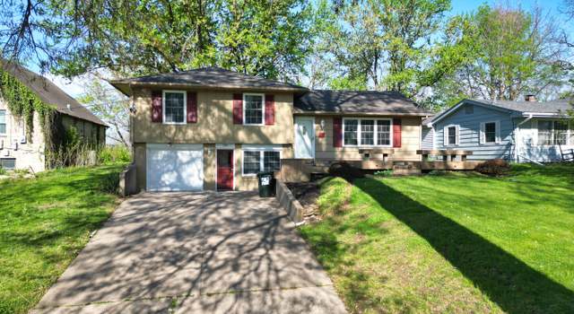 Photo of 302 Park Rd, Fayette, MO 65248