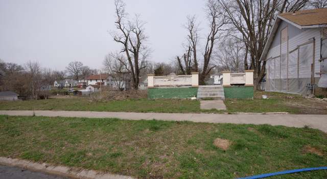 Photo of 841 W Coates St, Moberly, MO 65270