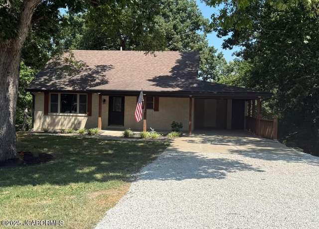 Property at 3118 Rock Ridge Rd, Jefferson City, MO 65109, 4 beds, 3.5 baths