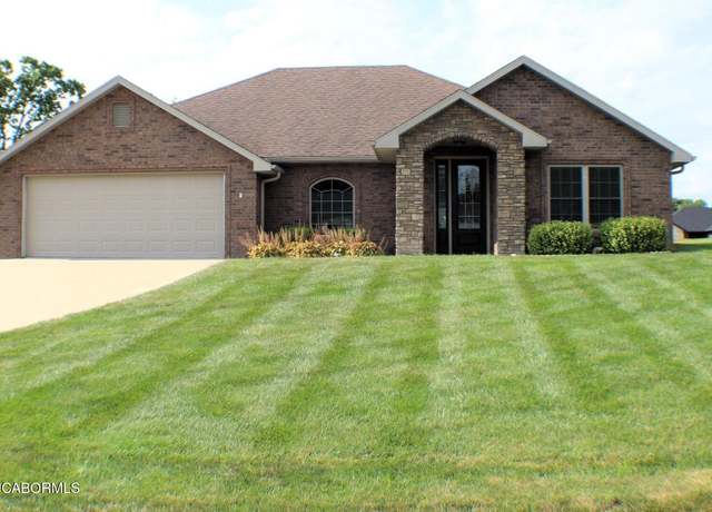 Property at 175 Lindenwood Pl, Holts Summit, MO 65043, 3 beds, 2 baths