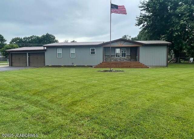 Property at 109 Wood Ter, Versailles, MO 65084, 3 beds, 2 baths