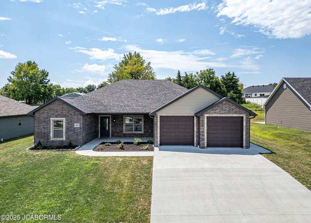 Property at 4809 Carly Dr, Jefferson City, MO 65109, 3 beds, 2 baths