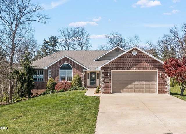 Property at 1904 Grand Point Ct, Jefferson City, MO 65109, 4 beds, 3 baths