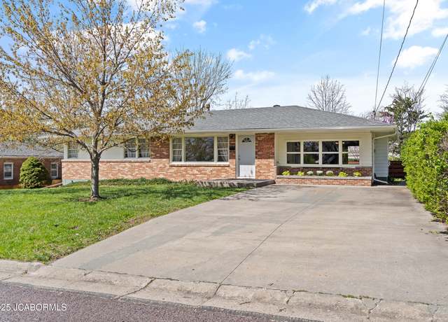 Property at 1311 Sioux Dr, Fulton, MO 65251, 3 beds, 2 baths