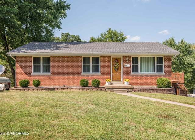 Property at 6821 Liberty Rd, Jefferson City, MO 65101, 3 beds, 2 baths