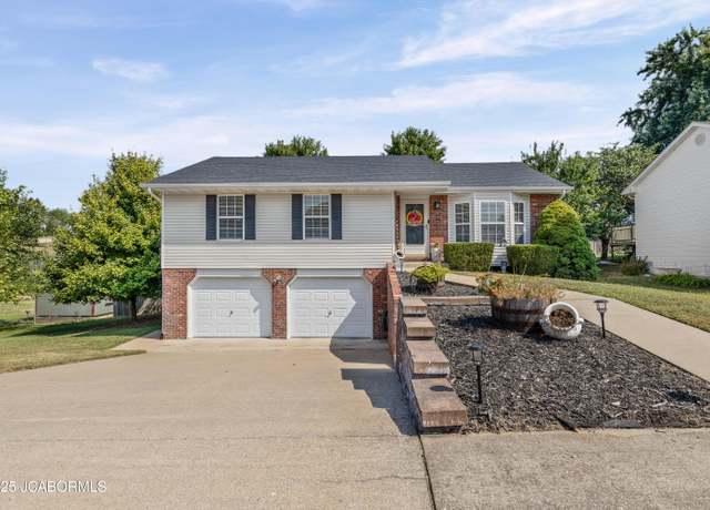 Property at 3928 Buckingham Park, Jefferson City, MO 65109, 3 beds, 2.5 baths