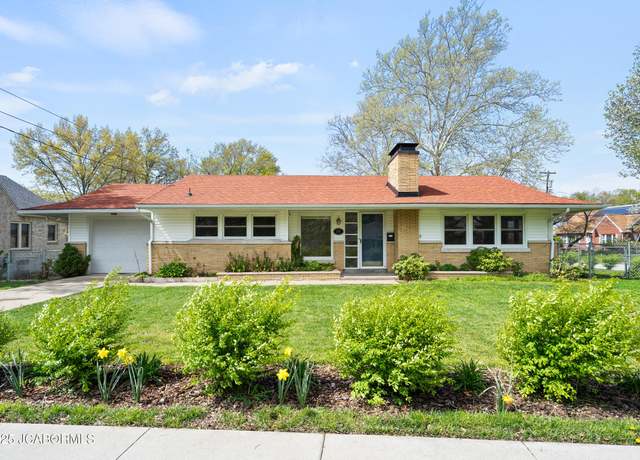 Property at 307 Boonville Rd, Jefferson City, MO 65109, 3 beds, 1 bath