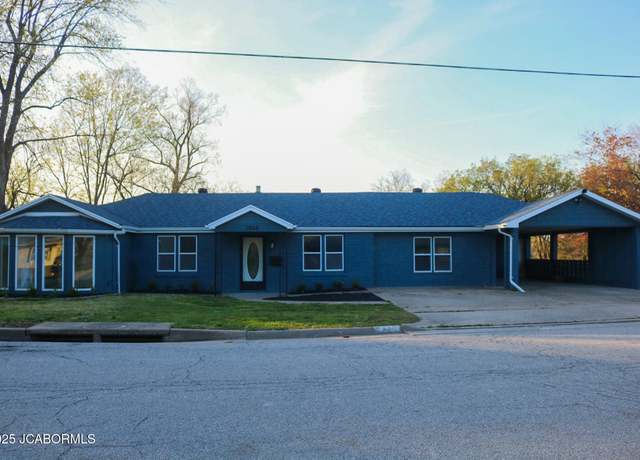 Property at 2848 S Ten Mile Dr, Jefferson City, MO 65109, 4 beds, 2 baths
